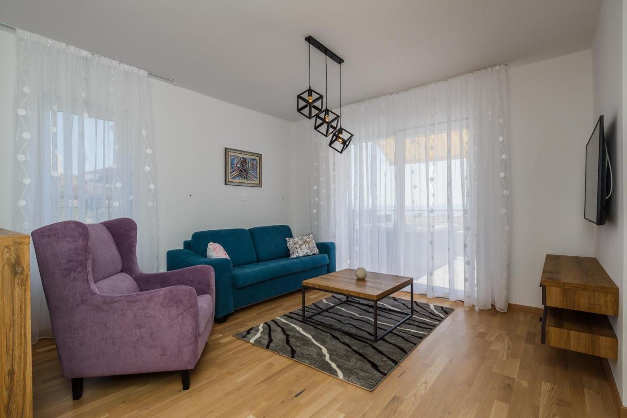 Gujinovic Tučepi Exterior foto