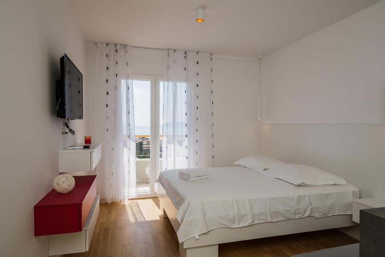 Gujinovic Tučepi Exterior foto